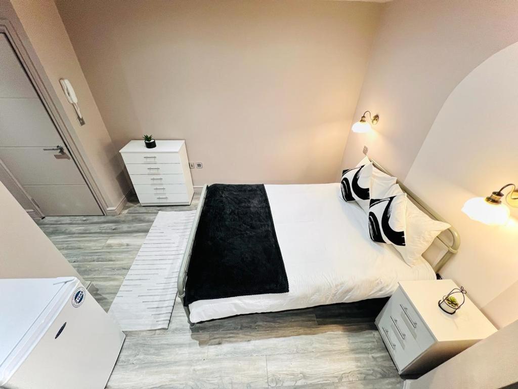 London Crescent House Top Location Ensuites Rooms Great Value Екстер'єр фото